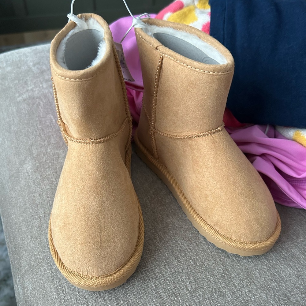 Old Navy Tan Kids Boots